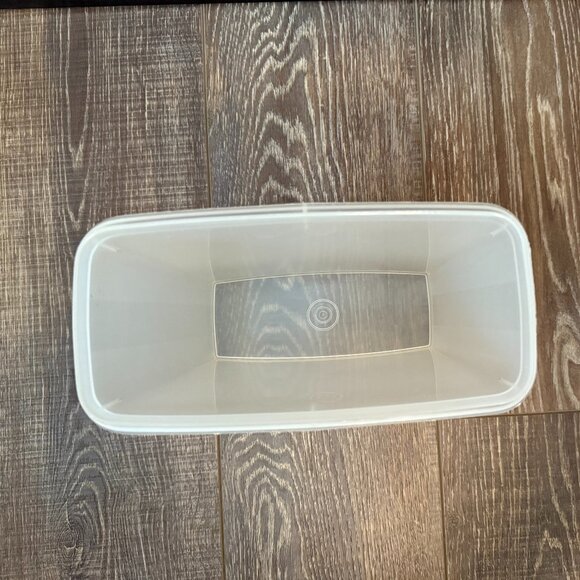 Tupperware Cereal Keeper - Picture 9 of 14